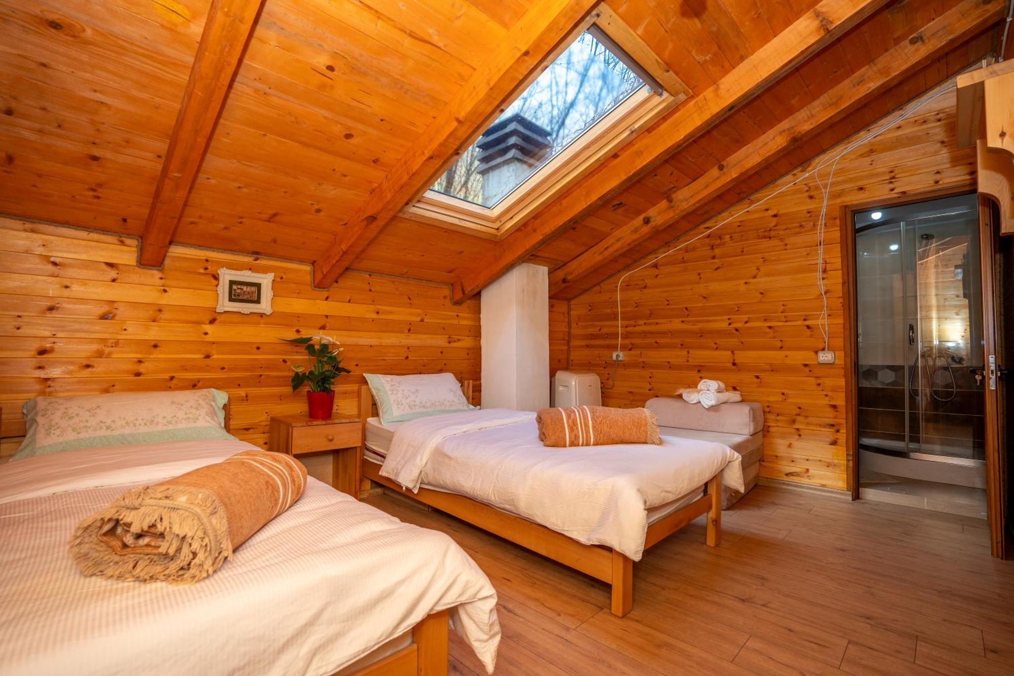 Bee Eco Guest House Moll' e Shoshit Exterior photo