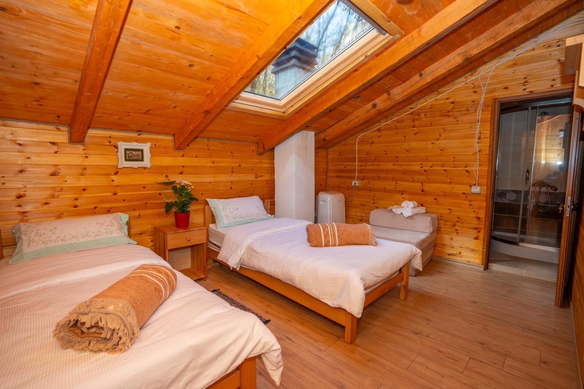 Bee Eco Guest House Moll' e Shoshit Exterior photo